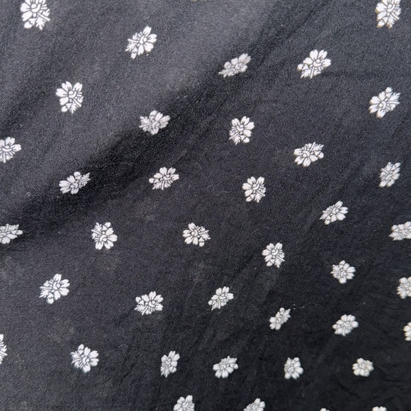 Women’s size large a.n.a. Blouse - Picture 2 of 9